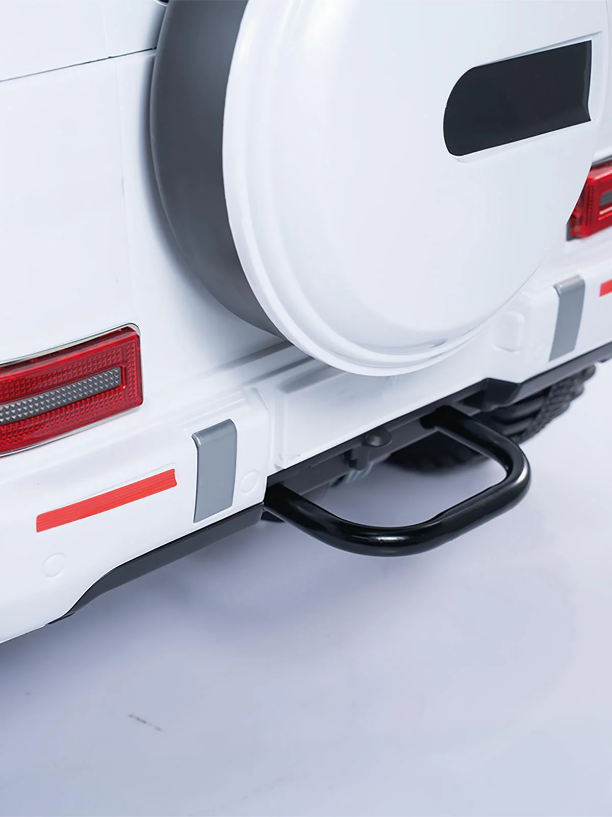 Dolu Urban-G 12 Volt Uzaktan Kumandalı Araba - Beyaz - Image 4